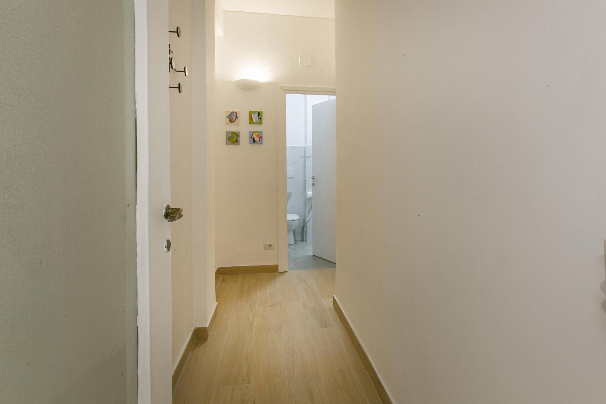 Modern 100 Meters From Piazza Mincio Rom